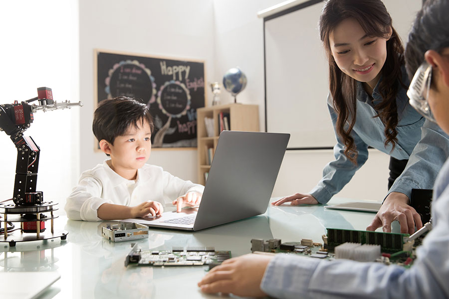 ���ӌW(xu��)����30��(ji��)�n������ɭ����׌�ҿ����˳��L���@ϲ